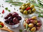 Large green olives with stones Cerignola Giganti 1062 ml/net 950g - Image 2